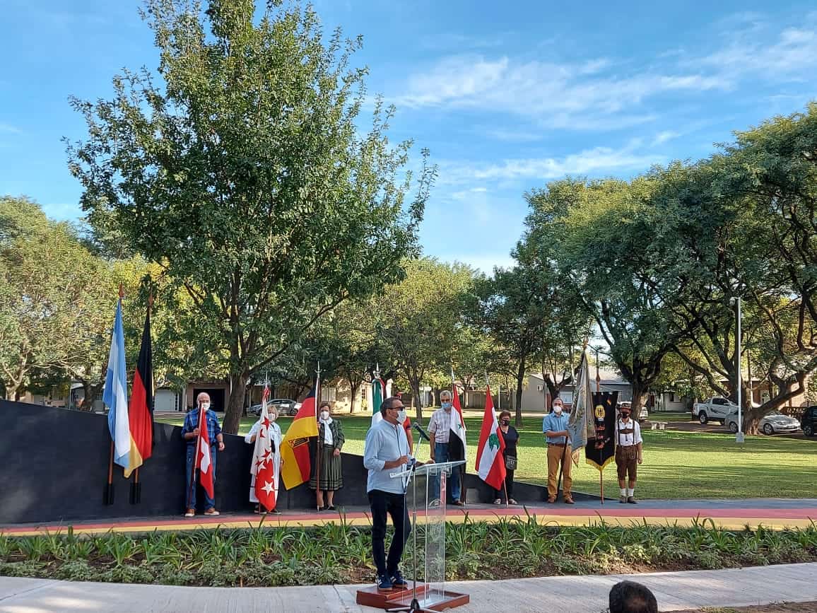 Acto de inauguración y puesta en valor de la Plaza Alemania en Esperanza, Santa Fe.